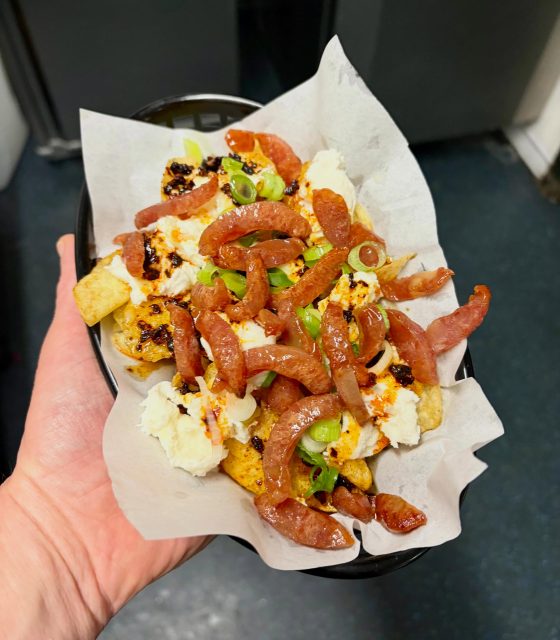 Chinese sausage, mozzarella and chilli oil crisps..
I mean anything is good with crisps right?
The perfect snack to start your meal..
Back at it Tuesday-Saturday
Booking link in our bio to grab a table
#xokitchen #crisps #norwichrestaurants #norwich #allkindsoffoodforallkindsofpeople